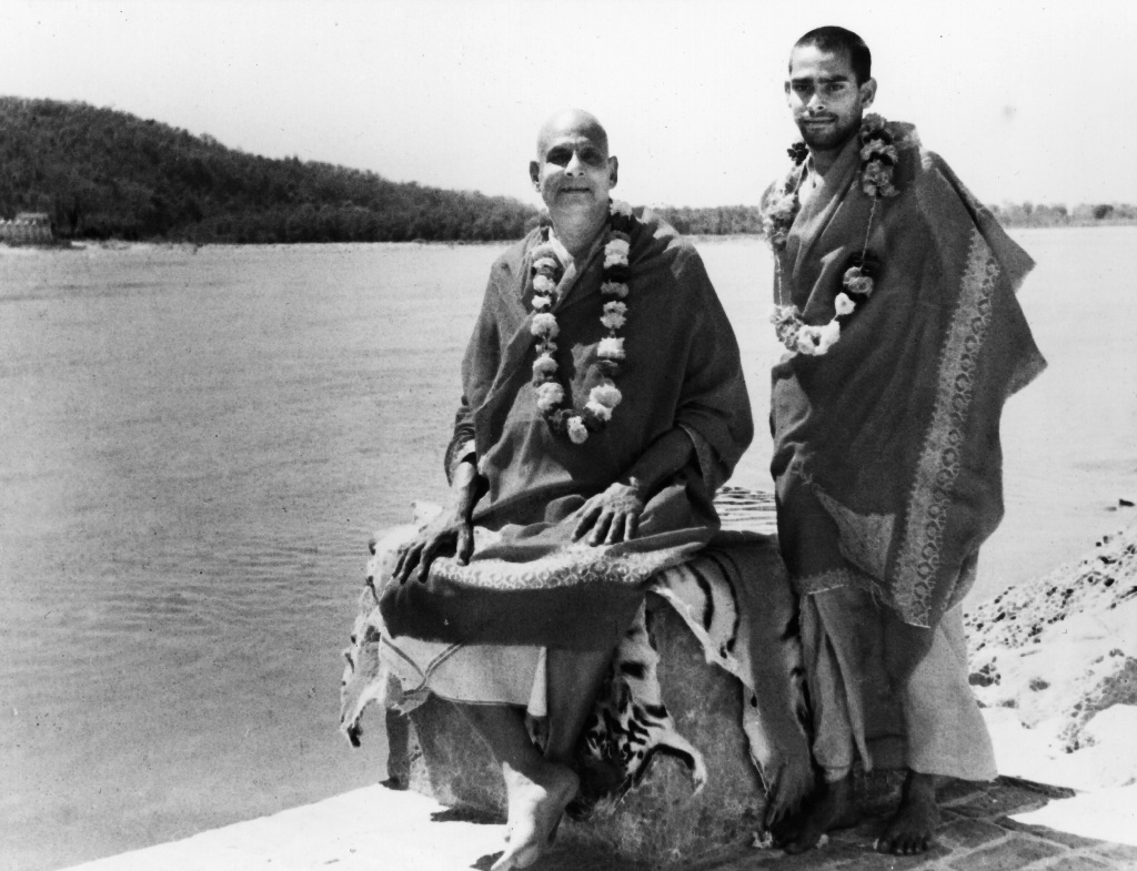 Swami Sivananda and Swami Vishnudevananda — lineage of classical yoga