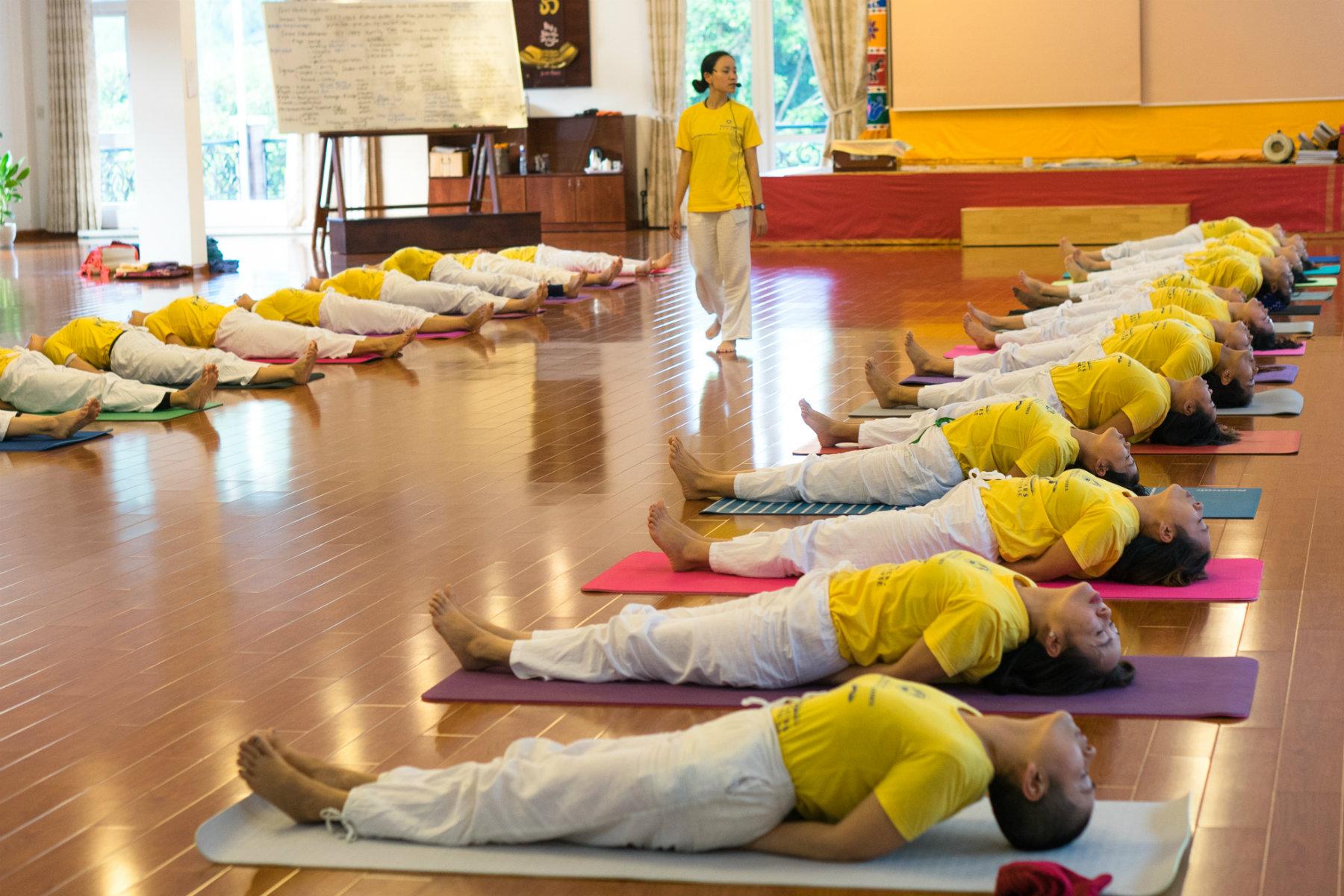 group sitting meditation